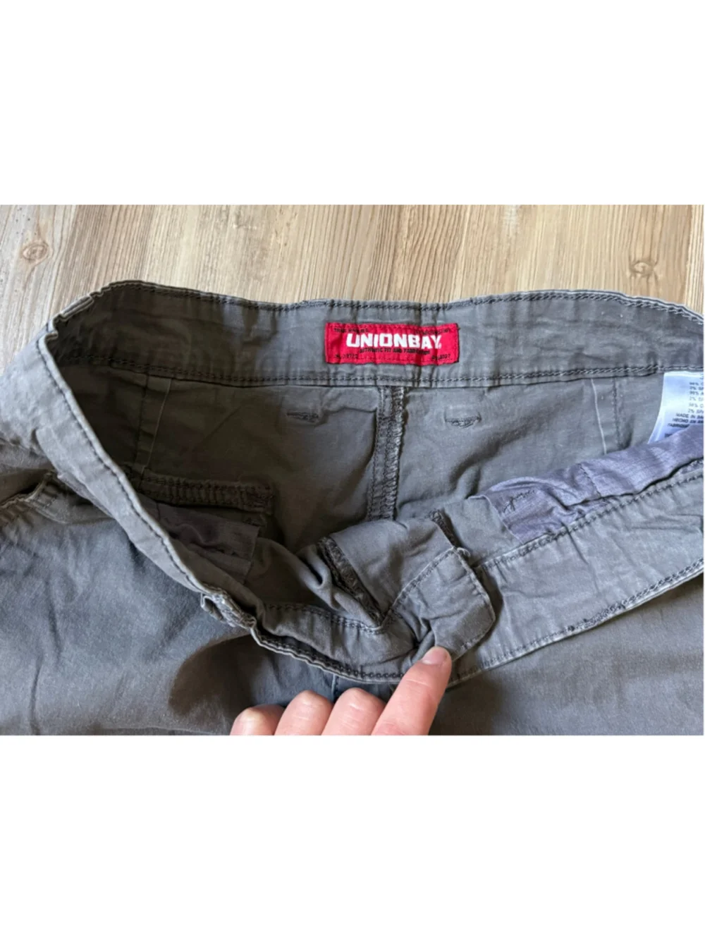 Men's Unionbay Cargo Shorts Size 30 Grey